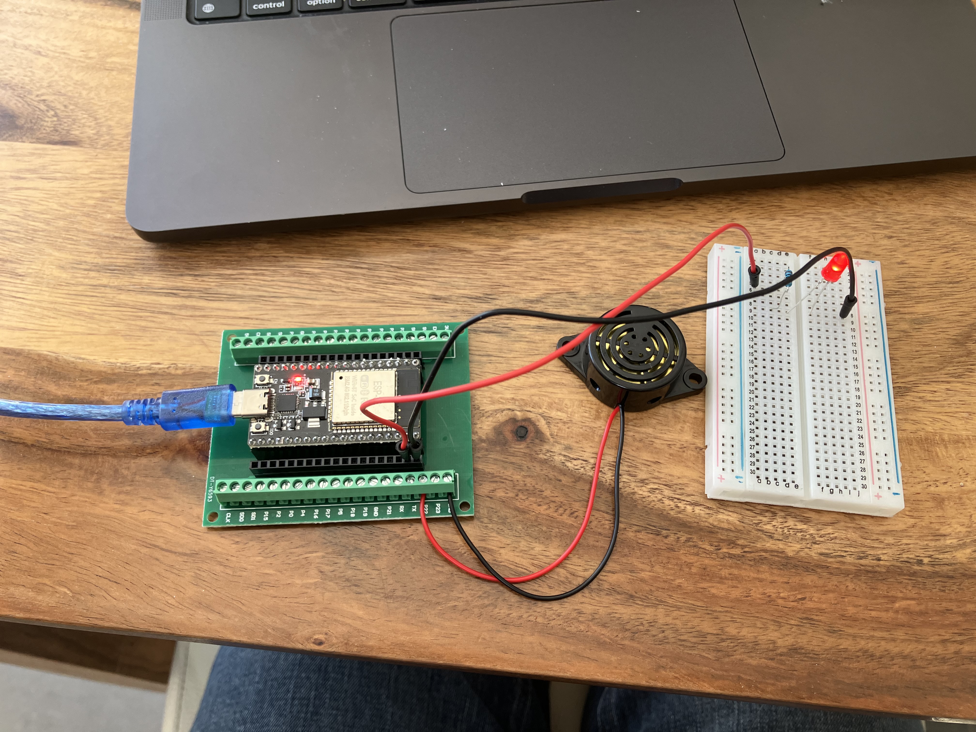 Buzzer piézo branché